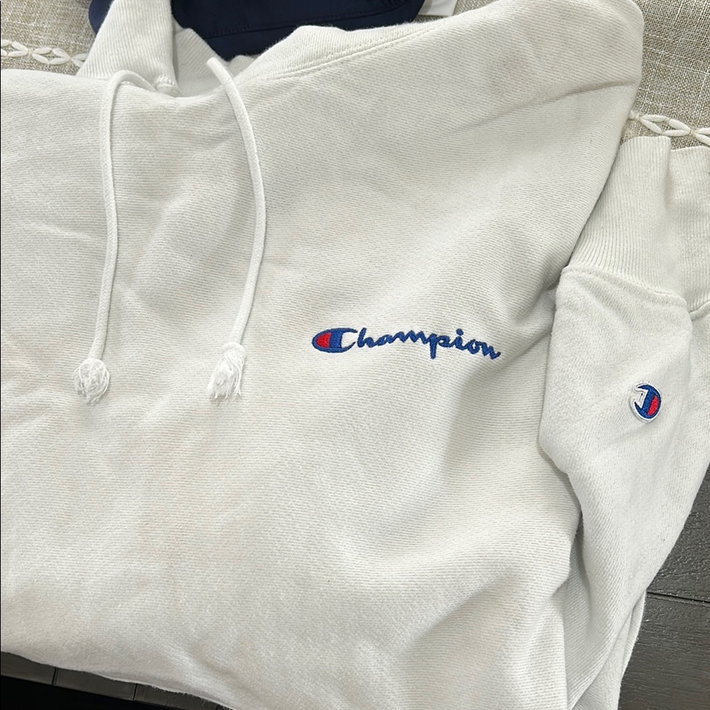Champion Reverse Weave White Hoodie (XXL) - Picture 5 of 5